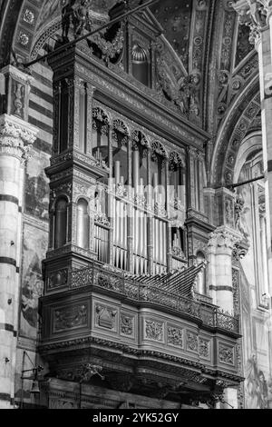 Siena, Italy - APR 7, 2022: Interior view of the Siena Cathedral in Siena, dedicated to the Assumption of Mary. Stock Photo