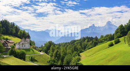 Maria Gern pilgrimage church with Watzmann, forest and Steinernes Meer in autumn, Berchtesgarden Alps, Berchtesgaden, Berchtesgadener Land, Upper Bava Stock Photo
