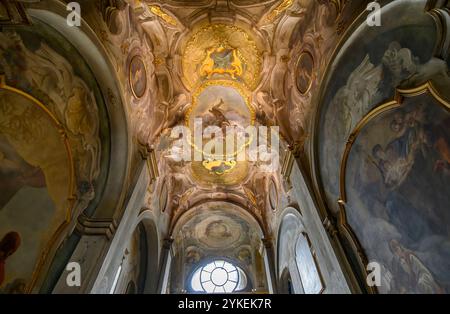 Milan, Italy. Interior of the Basilica di Sant'Ambrogio Stock Photo