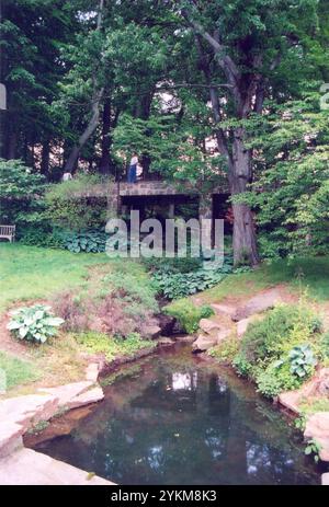 Brandywine Valley Scenic Byway - Bridge and Quarry Garden at Winterthur Stock Photo