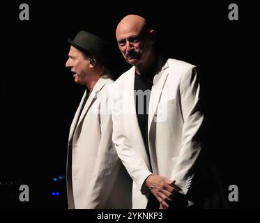 King Crimson (Tony Levin) on 01.09.1982. | usage worldwide