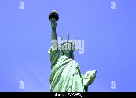 New York, USA, approx. 1992. View of the Statue of Liberty. Stock Photo