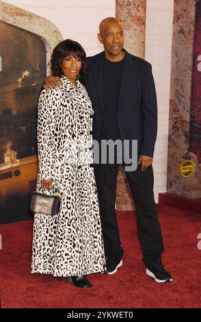 Hollywood, California, USA. 18th Nov, 2024. (L-R) Pauletta Washington and Denzel Washington attend the "Gladiator II" Los Angeles Premiere at the TCL Chinese Theatre on November 18, 2024, in Hollywood, California. Credit: Jeffrey Mayer/Media Punch/Alamy Live News Stock Photo