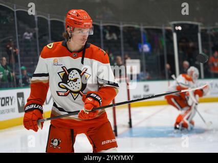 Dallas, Texas, USA. 18th Nov, 2024. Trevor Zegras #11 of Anaheim Ducks plays with the puck against Dallas Stars during the NHL regular season match at the American Airlines Center. Final score Dallas Stars 2- 4 Anaheim Ducks. on November 18, 2024 in Dallas, Texas. (Credit Image: © Javier Vicencio/eyepix via ZUMA Press Wire) EDITORIAL USAGE ONLY! Not for Commercial USAGE! Stock Photo