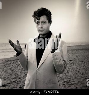 Italian filmstar Marcello Mastroianni on the set of Federico Fellini's film La Dolce Vita,1960 Stock Photo