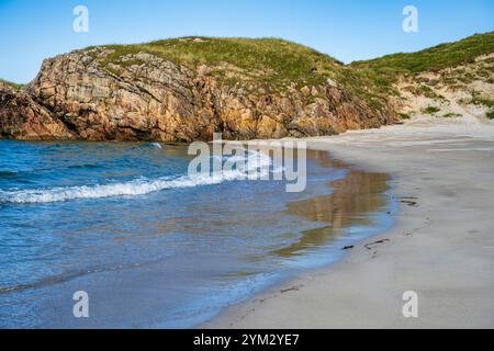 Rocky headland at Struan beach (Traigh Bhousd) on west coast of Isle of Coll, Inner Hebrides, Scotland, UK Stock Photo