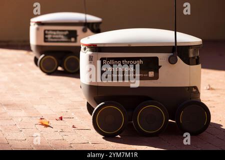 Los Angeles, California, USA - November 16, 2024: A Starship Technologies autonomous delivery vehicle robot waits for the next delivery. Stock Photo