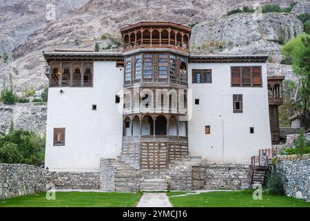 Khaplu, Ghanche, Gilgit-Baltistan, Pakistan - 09 17 2024 : Landscape view of luxury Serena Khaplu Palace hotel former royal residence aka Yabgo Khar Stock Photo