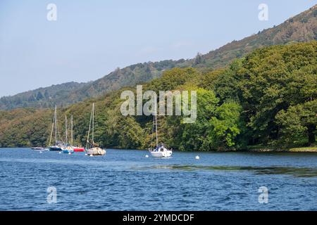 Boats near Fell Foot at the southern end of Lake Windermere in the Lake District national park, England. Stock Photo