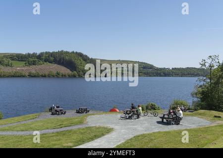 Llanddyn, Oswestry, Wales, May 27 : View of the picnic area at Lake Vyrnwy, Llanddyn, Oswestry, Wales on May 27, 2023. Unidentified people Stock Photo