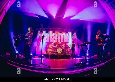 Bournemouth, UK. 22nd Nov, 2024. Ozric Tentacles performing at the O2 Academy Bournemouth 22.11.2024. Credit: Charlie Raven/Alamy Live News Stock Photo