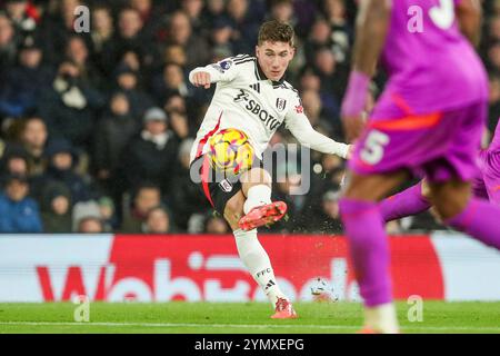 London, UK. 23rd Nov, 2024. Harry Wilson of Fulham shoots during the Premier League match Fulham vs Wolverhampton Wanderers at Craven Cottage, London, United Kingdom, 23rd November 2024 (Photo by Izzy Poles/News Images) in London, United Kingdom on 11/23/2024. (Photo by Izzy Poles/News Images/Sipa USA) Credit: Sipa USA/Alamy Live News Stock Photo