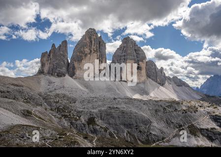 View of the iconic Drei Zinnen mountains in the South Tirolese Dolomite alps, Italy, Europe Stock Photo