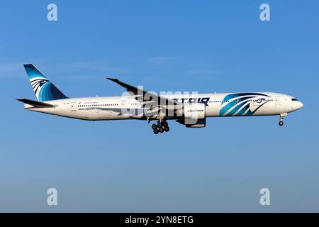 An EgyptAir Boeing 777-300 ER (Extended Range) landing at Rome