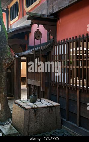 Kyoto's famous Sumiya geisha and taiyu entertainment house from the Edo ...