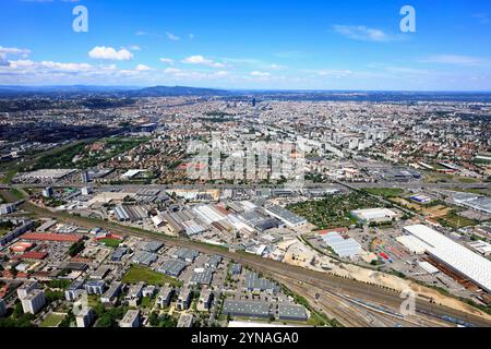 France, Rhone(69), Venissieux, la ville de Lyon en arriere plan (vue aerienne) Stock Photo