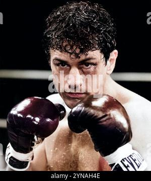 RAGING BULL 1980  United Artists film with Robert De Niroas Jake LaMotta Stock Photo