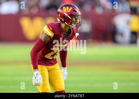 Washington Commanders cornerback Benjamin St-Juste (25) tackles Dallas ...