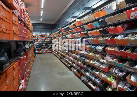 woodbury outlet nike factory store