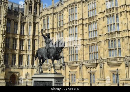 Richard Coeur de Lion is a Grade II listed equestrian statue of the 12th-century English monarch Richard I, also known as Richard the Lionheart. Stock Photo