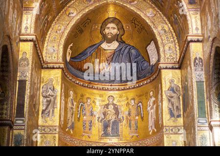 Lavish interior of the Cathedral of Santa Maria Nuova. Monreale, Sicily. Italy Stock Photo