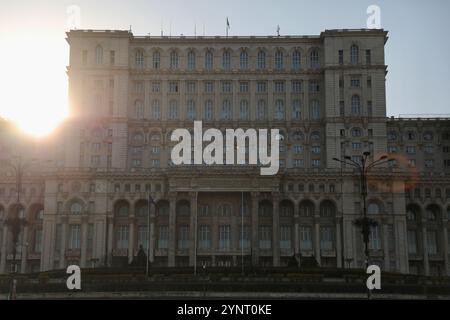 March 28, 2022, Bucharest, Romania: The Palace of Parliament (also known as the Republic's House or People's Palace), seen in Bucharest. It houses the Romanian Parliament, composed of the Chamber of Deputies and the Senate. Its construction was carried out by Communist dictator Nicolae Ceau?escu and completed in 1994. Designed by architect Anca Petrescu, its neo-classical style is inspired by the communist buildings of the 1950s. With an interior surface area of 350,000 m2, it is one of the largest buildings in Europe. (Credit Image: © Apolline Guillerot-Malick/SOPA Images via ZUMA Press Wire) Stock Photo