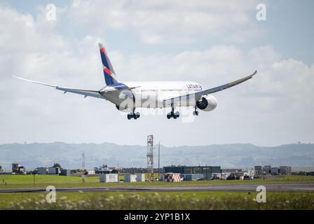 Auckland, New Zealand - November 24 2024: Latam Airlines Boeing 787-9 landing at Auckland International Airport. Stock Photo