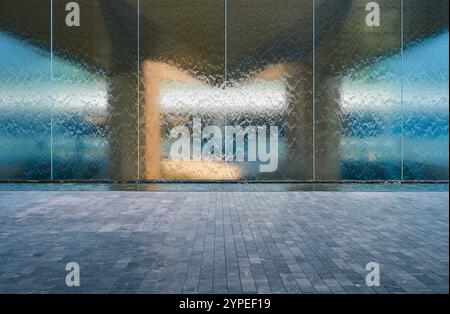 Glass water curtain wall of SKP Plaza in Chengdu, Sichuan, China Stock Photo