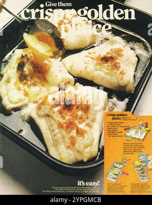 1971 The White Fish Kitchen, Recipe Advisory Service of the White Fish Authority London UK promo - crispy golden plaice Stock Photo