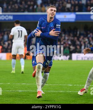 London, UK. 01st Dec, 2024. Chelsea v Aston Villa - Premier League - Stamford Bridge.                                                                                    Cole Palmer celebrates scoring Chelsea's 3rd goal.                          Picture Credit: Mark Pain/Alamy Live News Stock Photo