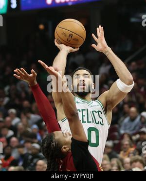 Cleveland Cavaliers' Darius Garland (10) passes the ball as Toronto ...