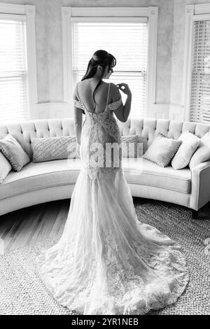 Black and white silhouette of bride in wedding dress Stock Photo