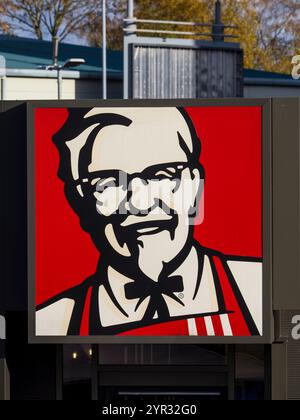 Stylised Face, Colonel Sanders, KFC Logo, Forbury Retail Park, Reading ...