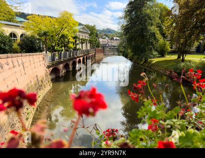 Spa park with fountain and Luitpold Casino on Oct 6, 2024 in Bad Kissingen, Germany. Credit: ddp images/star-images Credit: ddp media GmbH/Alamy Live News Stock Photo