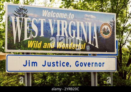 Welcome to West Virginia rest area sign along the highway in the US Stock Photo