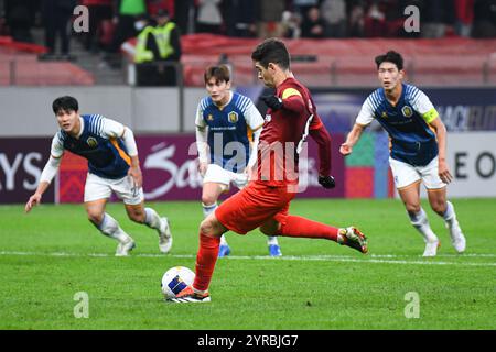 Chn Region League Shanghai, China. 3 December, 2024. Oscar #8 of Shanghai Port FC during ...