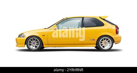 Side view of a Honda Civic Type R, on display at the 2006 British ...