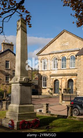 UK, County Durham, Teesdale, Middleton in Teesdale, Horsemarket, Pathway Methodist Church & War Memorial Stock Photo