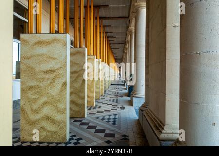 Renovation works of the Royal Galleries / Koninklijke Gaanderijen, neoclassical arcade at seaside resort Ostend / Oostende, West Flanders, Belgium Stock Photo