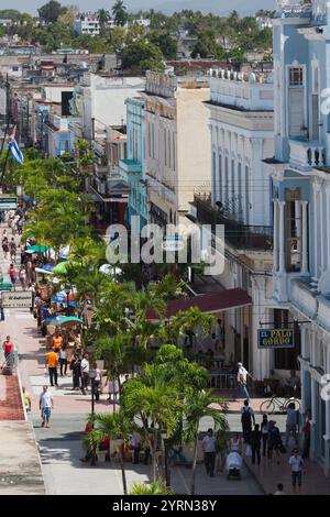 Cuba, Cienfuegos Province, Cienfuegos, Avenida 54, pedestrian street, elevated view Stock Photo