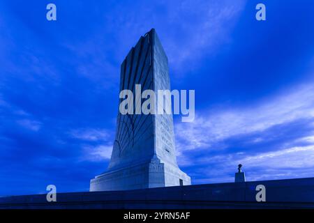 USA, North Carolina, Kill Devil Hills, Wright Brothers National Memorial, Wright Brothers Monument, dawn. Stock Photo