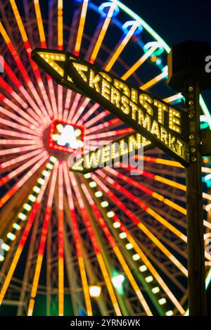 Belgium, Antwerp, Steenplein, Antwerp ferris wheel, dusk. Stock Photo