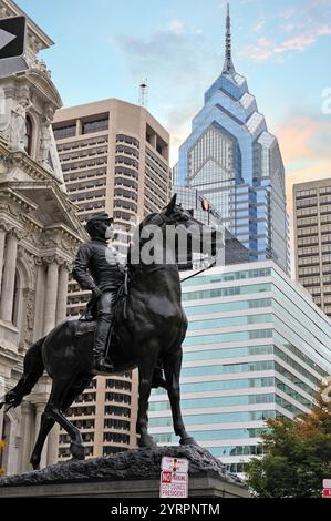 equestrian statue of General George B.McClellan (sculptor Henry Jackson Ellicott) beside the City Hall on JFK Boulevard,Philadelphia, Commonwealth  of Stock Photo