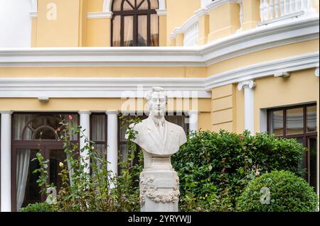 Statue outside Philharmonic Hall, Baku, Azerbaijan Stock Photo