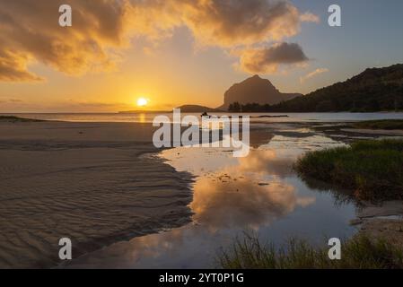Sunset over Le Morne from La Prairie Beach on the Indian Ocean island of Mauritius, East Africa.  June 2024. Stock Photo