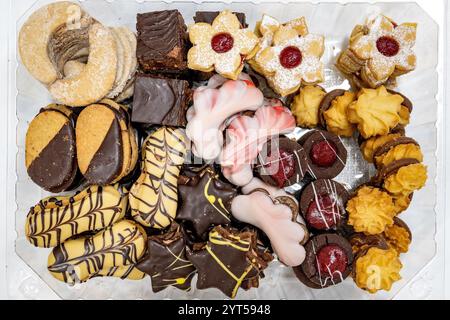 Nova Paka, Czech Republic. 06th Dec, 2024. Students of the Secondary School of Gastronomy and Services make Christmas pastry, in Nova Paka, Czech Republic, December 6, 2024. Credit: David Tanecek/CTK Photo/Alamy Live News Stock Photo