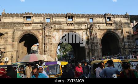 India, Gujarat, Ahmedabad, Arches of Teen Gate in the Lal Darwaja