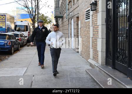 December 6, 2024, Mount Eden, Bronx, New York, Deer: (new) nypd investigates the scene of a 38-year-old woman who was killed and a 46-year-old man who suffered injuries in a stabbing in the mount eden section of bronx, new york, united states on friday, december 6, 2024. Friday morning at approximately 3:31 am, police responded to a 911 call of an assault in progress at 1479 macombs road. Upon arrival, police officers discovered a 38-year-old woman with multiple stab wounds to the chest and back. Ems responded and transported the woman to saint barnabas hospital where she was later pronounced Stock Photo