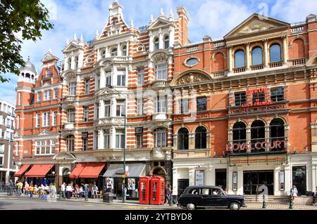 Royal Court Theatre and Oriel restaurant,, Sloane Square, Chelsea, Royal Borough of Kensington and Chelsea, Greater London, England, United Kingdom Stock Photo