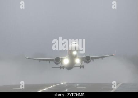 Birmingham Airport 7th December 2024 - Pilots struggle to land and take off in Storm Darragh 60mph crosswinds at Birmingham Aiport Credit: British News and Media/Alamy Live News Stock Photo